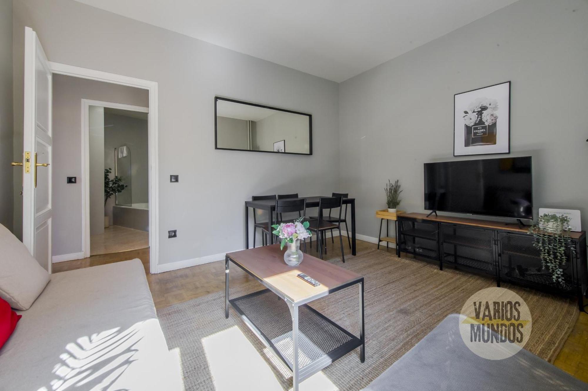 Appartamento Amplio Y Centrico 9pax En La Latina Madrid