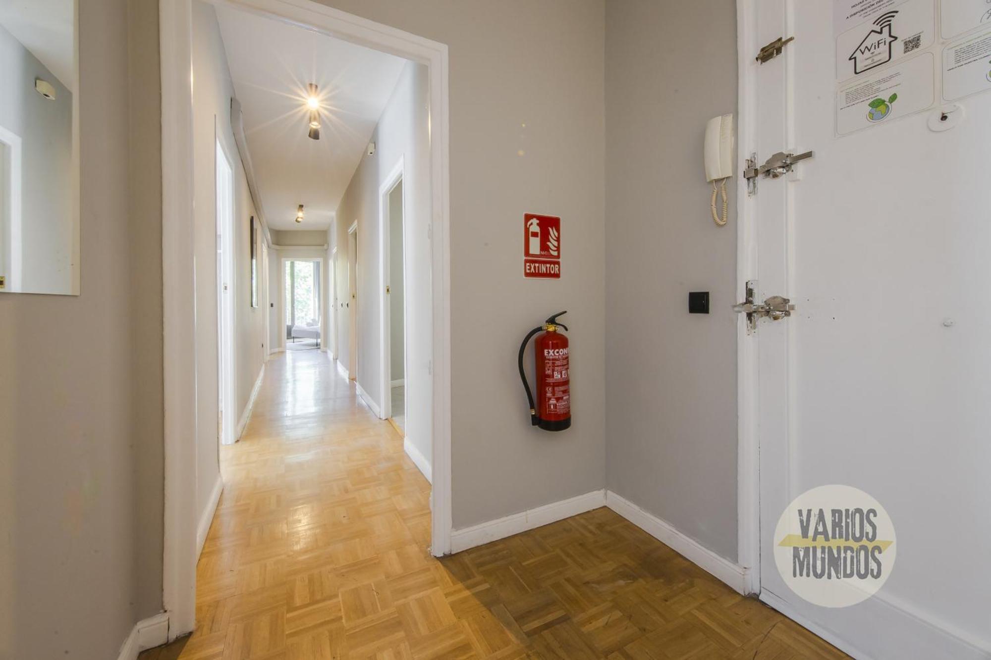 Amplio Y Centrico 9pax En La Latina Appartamento Madrid